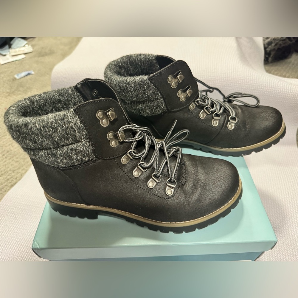 NWT Cliff pathfield boots-SZ 8.5